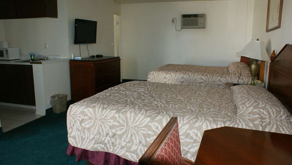 Hwy Express Inn And Suites Thatcher Room photo