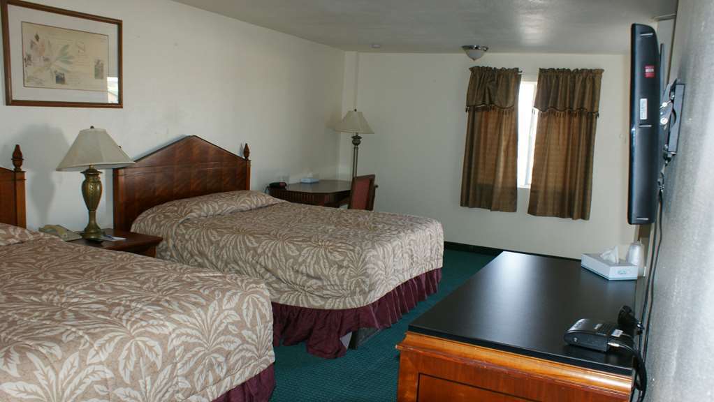 Hwy Express Inn And Suites Thatcher Room photo