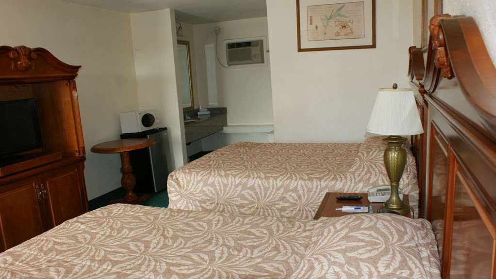 Hwy Express Inn And Suites Thatcher Room photo